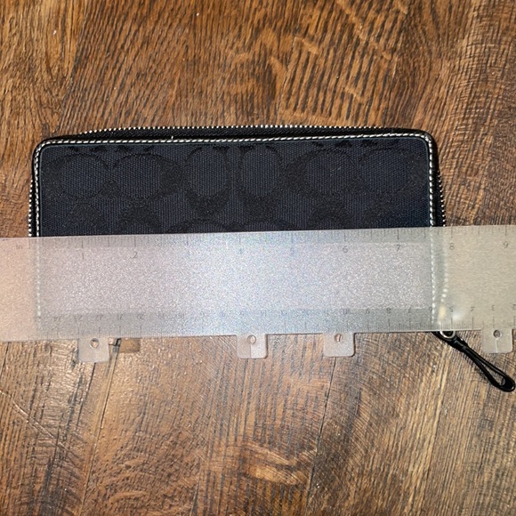 Coach Wallet - Picture 5 of 7